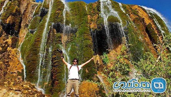 آبشار پونه زار یکی از برترین جاذبه های گردشگری استان اصفهان است